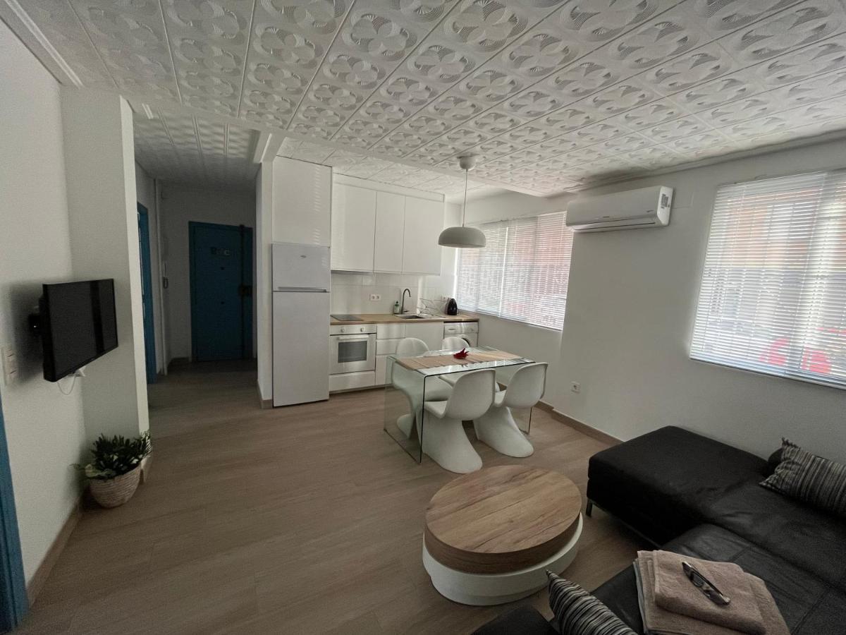 Modernized 3-Bedroom Flat 500M To The Beach Βαλένθια Εξωτερικό φωτογραφία